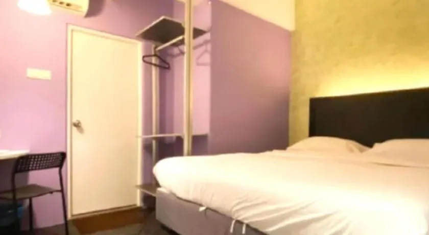 Oyo 90484 Bright Hotel Petaling Jaya