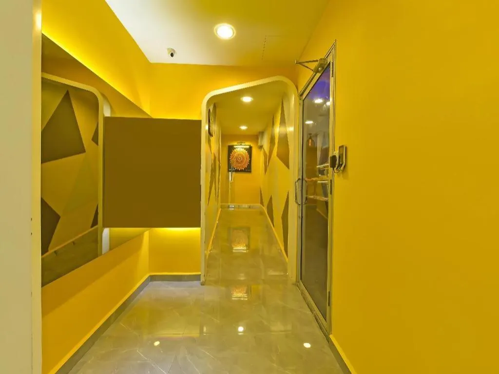 Oyo 90484 Bright Hotel Petaling Jaya 2*,  Μαλαισία